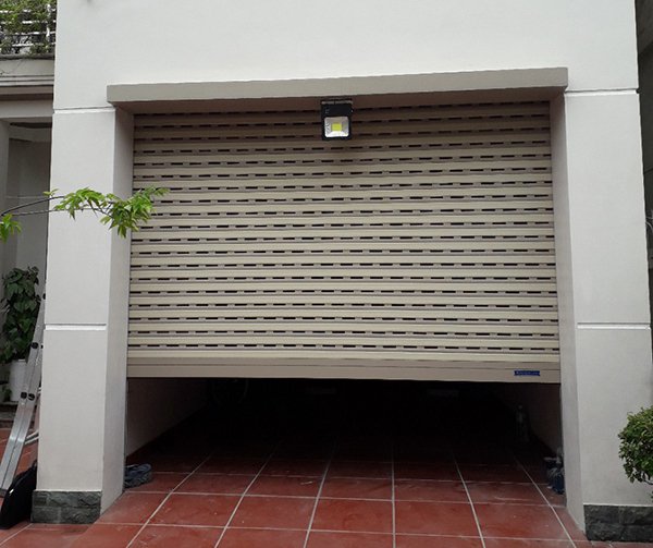 cửa cuốn titadoor tphcm